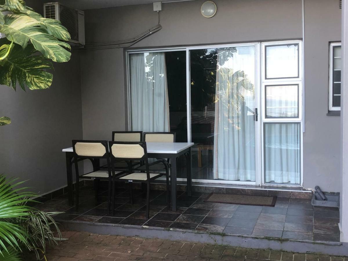Sunrise Beach Resort Amanzimtoti Εξωτερικό φωτογραφία